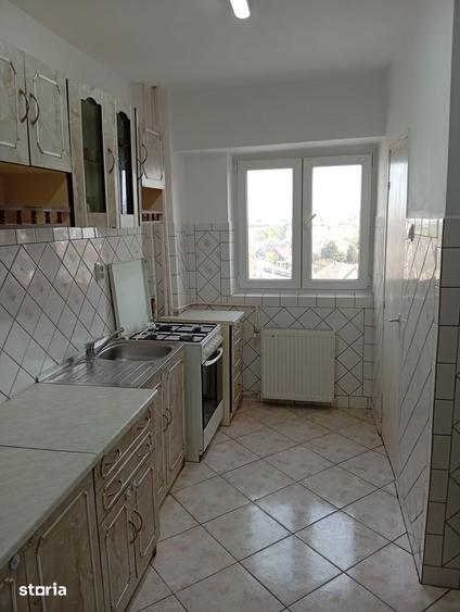Apartament cu 2 camere decomandat în Intim