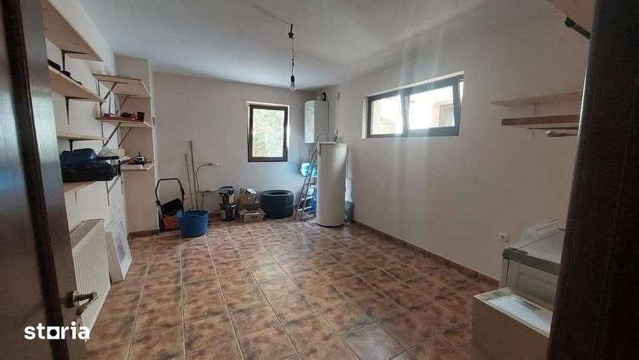 Casă cu 5 camere cu Teren 400 Mp în Miroslava