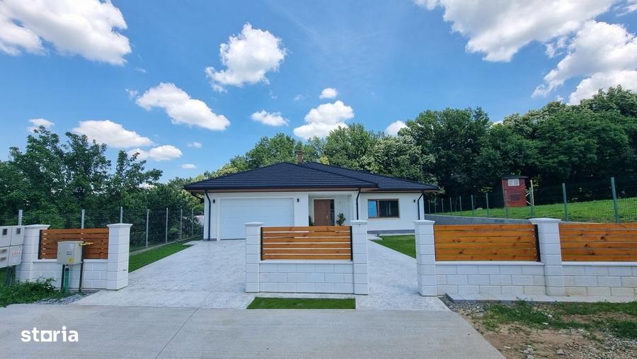 Casă cu 4 camere în Bârnova