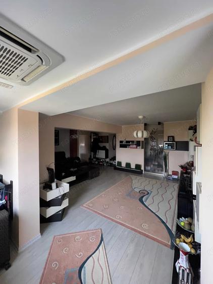 Apartament cu 4 camere decomandat în Mazepa 1