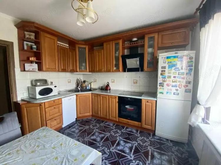 Garsonieră în Tei