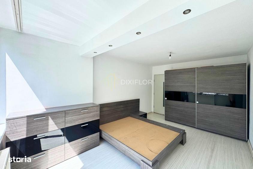 Apartament cu 3 camere decomandat în Libertății