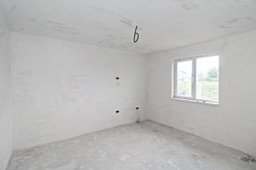 Casă cu Teren 445 Mp în Cumpăna