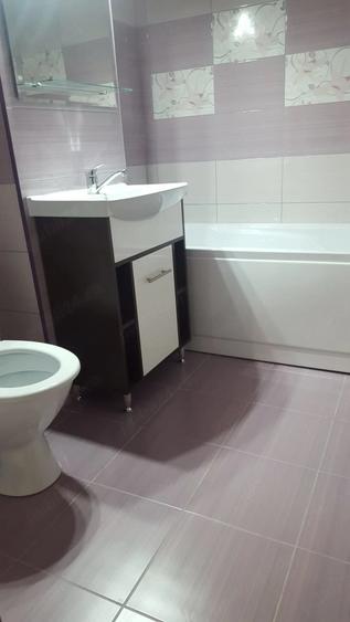 Apartament cu 3 camere decomandat în Județean