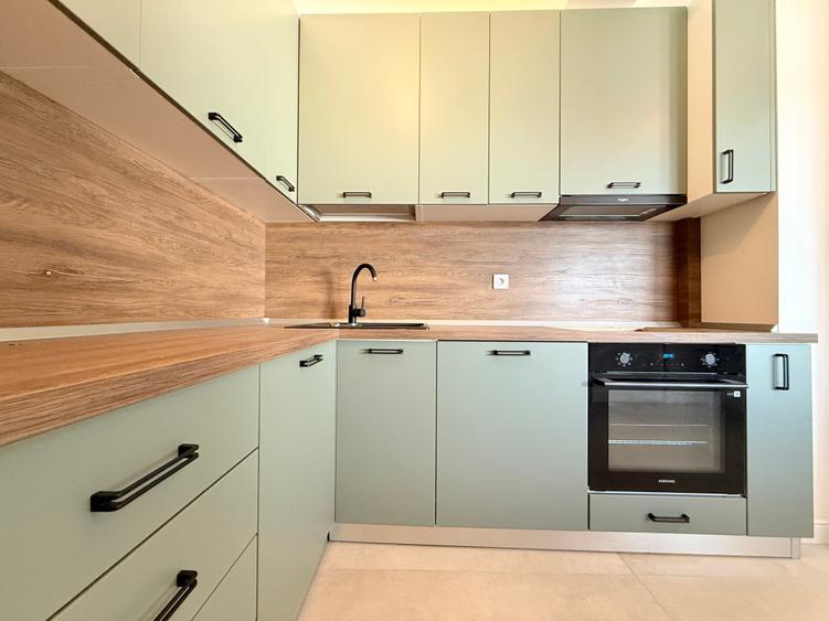 Apartament cu 3 camere decomandat în Străulești