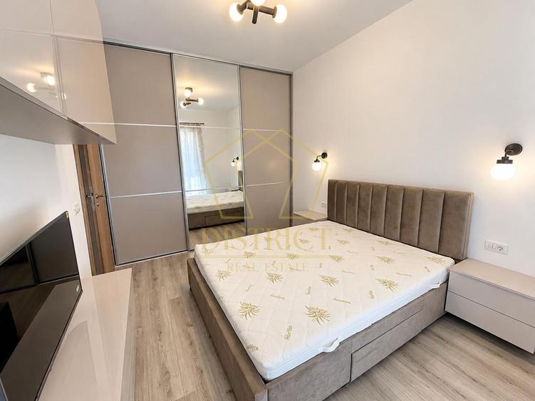 Apartament cu 2 camere decomandat, mobilat în Soarelui