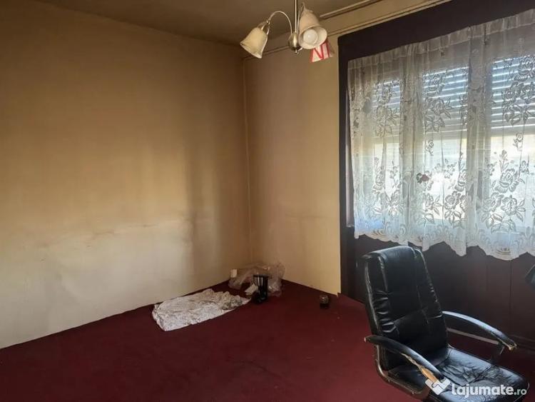 Casă cu 3 camere cu Teren 650 Mp în Central