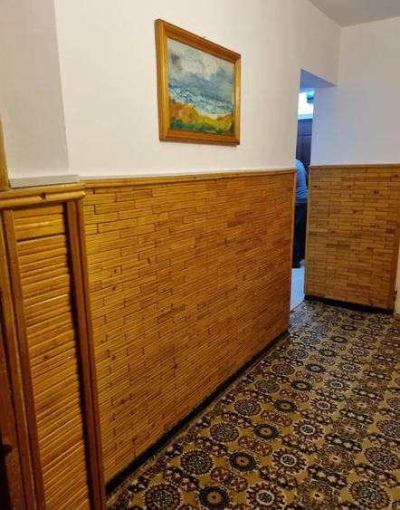 Apartament cu 3 camere decomandat în Cetate