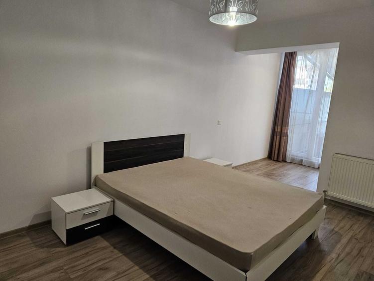 Apartament cu 2 camere decomandat în Sud
