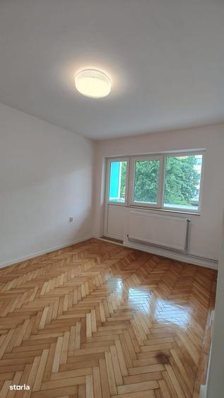 Apartament cu 2 camere decomandat în Gojdu