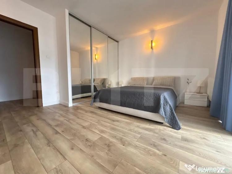Apartament cu 5 camere decomandat în Bună Ziua