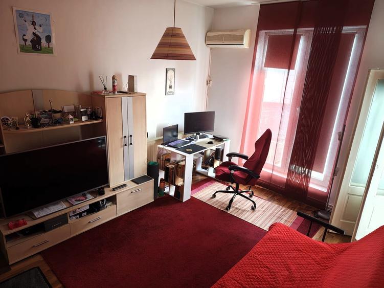 Apartament cu 2 camere semidecomandat în Baba Novac