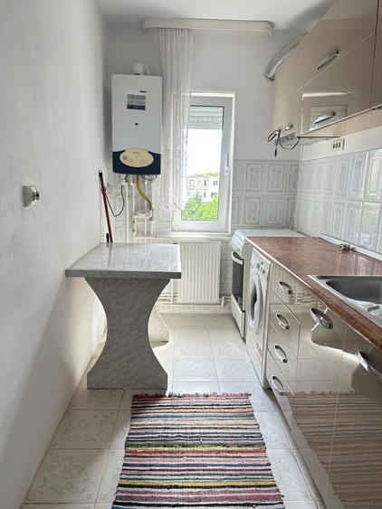 Apartament cu 2 camere semidecomandat în Micro 14