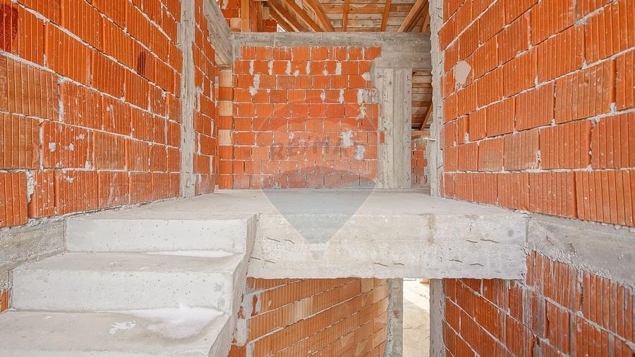 COMISION 0%| Casă individuală | 2 garaje | 192 mp utili | 847 mp teren - 10