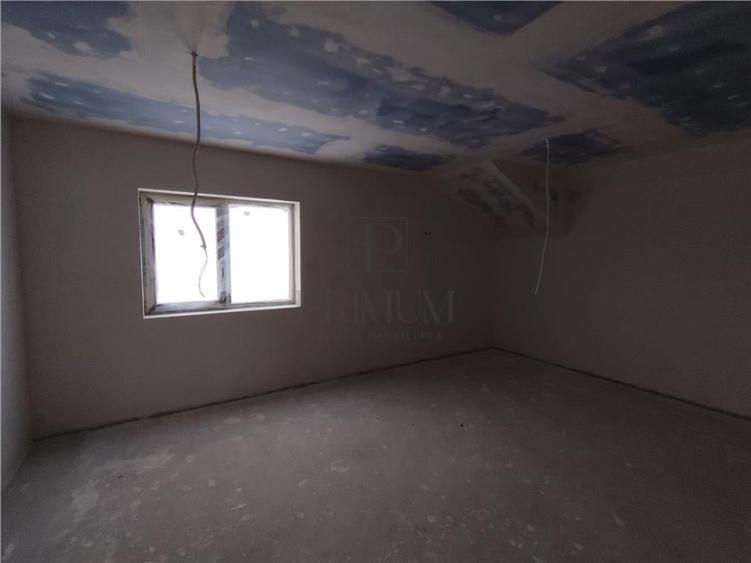 Duplex spatios la asfalt - toate utilitatile - personalizare interioara - 6