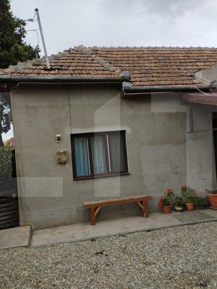 Casa cu 4 camere, 93 mp, 297 mp teren, Someseni - 1