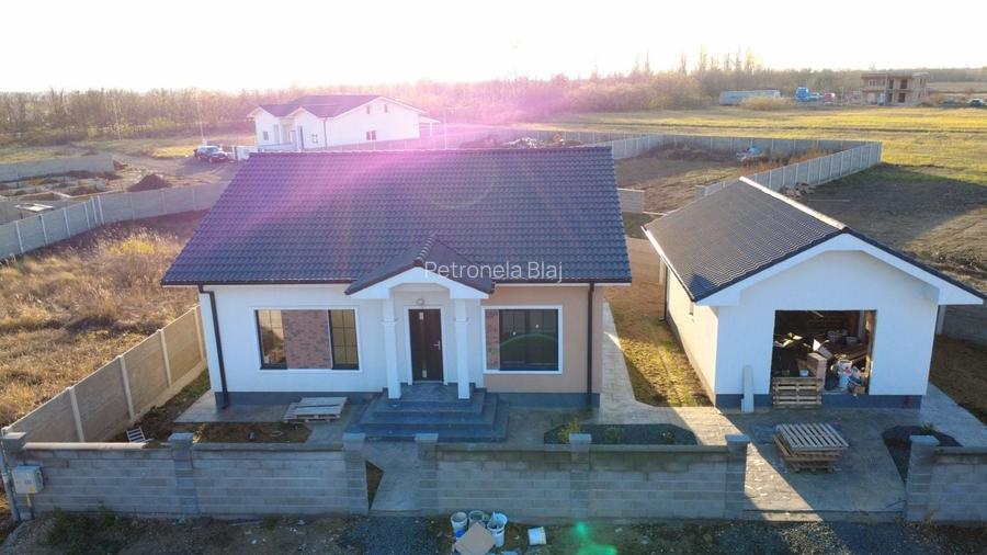 Casa individuala + garaj/apartament