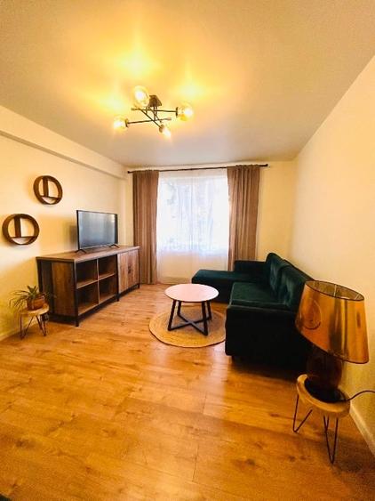 Apartament 3 camere de inchiriat zona centrala Apartament 3 camere de inchiriat zona centrala