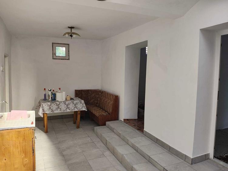 Casa cu 5 camere - 4