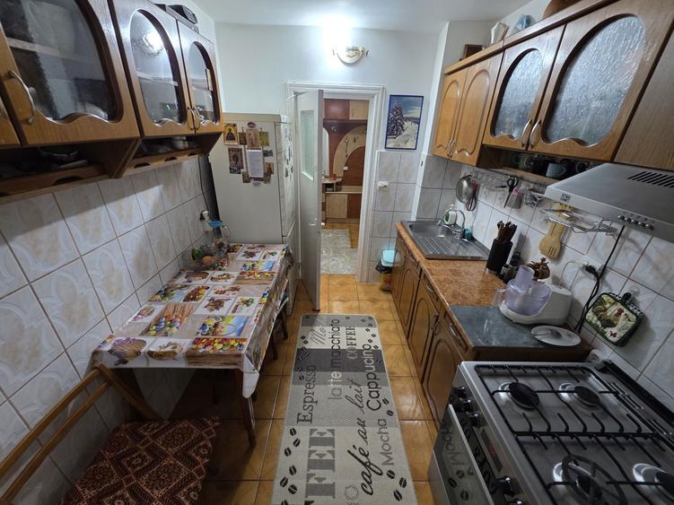 Apartament 2 camere complet mobilat si utilat Loc de parcare - Etaj 1 - Zona linistita - 6
