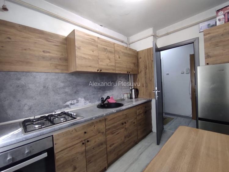 INCHIRIERE-APARTAMENT 2 CAMERE-PODU ROS