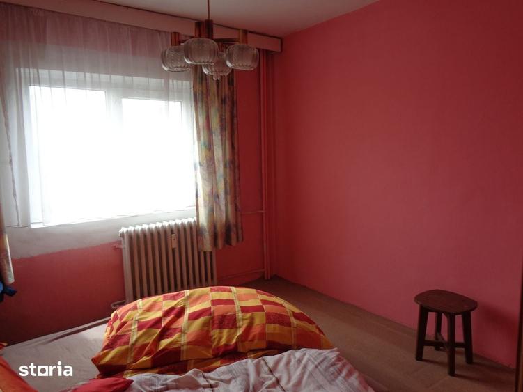 Apartament 3 camere confort 1 MICALACA-ORIZONT, etaj 1 geam la baie - 8
