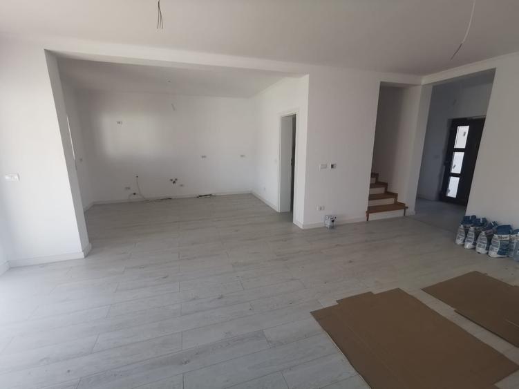 De vanzare 1/2 Duplex P+E – Dumbravita- 691 - 1