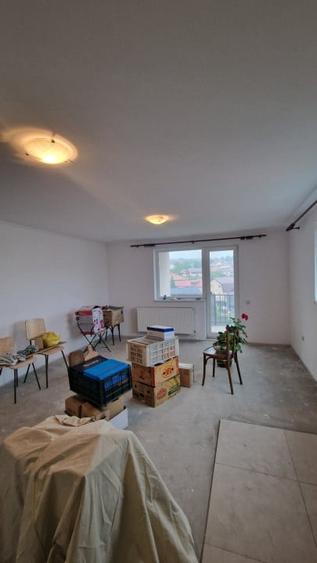 Apartament cu 3 camere, 70mp utili, parcare sub, Dambul R - 5