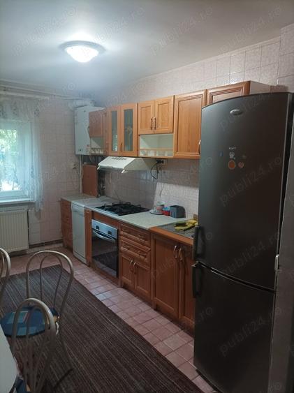 Apartament cu 3 camere decomandat în Semicentral