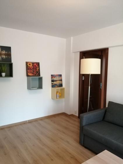 Apartament cu 2 camere semidecomandat în Dorobanți