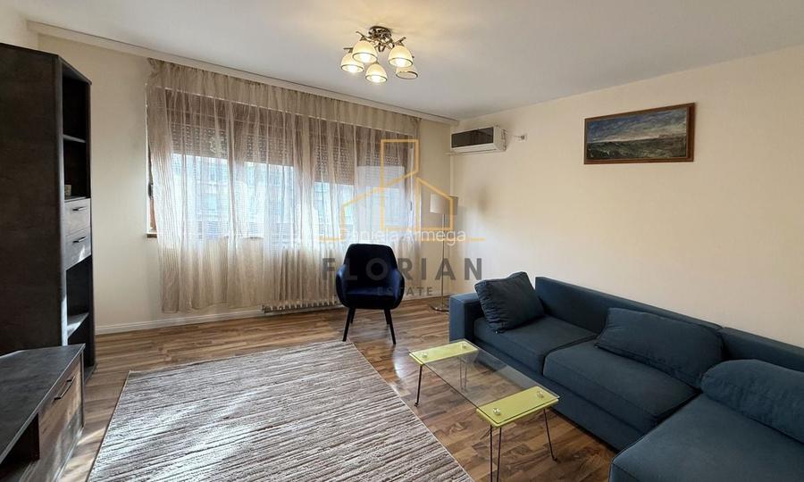 Apartament cu 3 camere in Piata Balcescu
