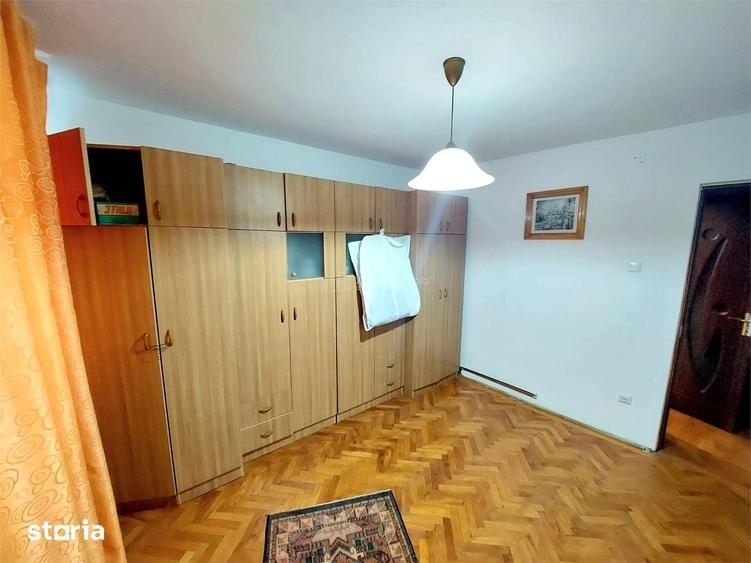 4 camere, 80 mp , etaj 4, zona Balcescu, Aleea Parcului - 8