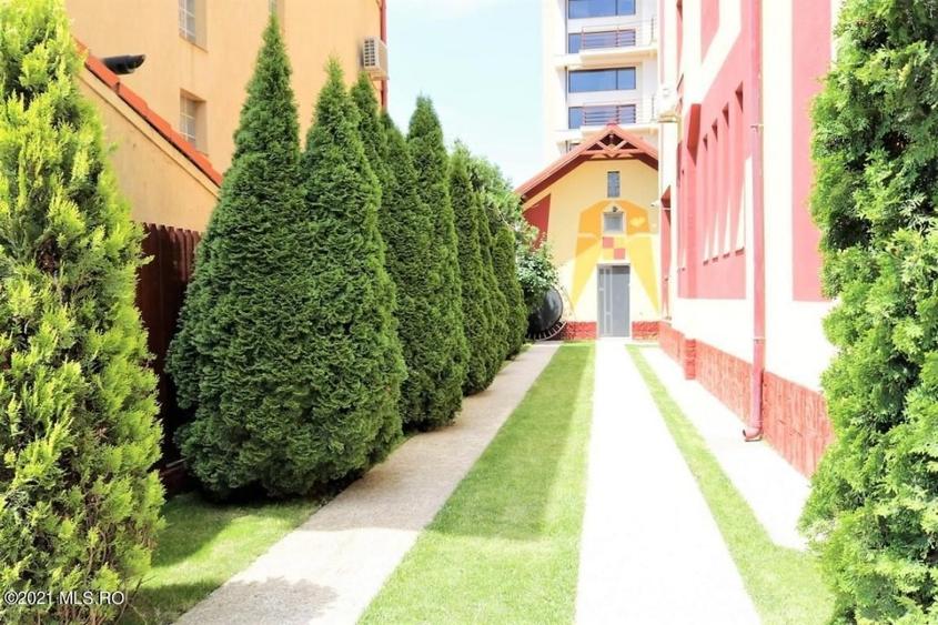 Mamaia Nord - Langa Mare, pensiune la cheie, 11 camere, 9 bai! - 5