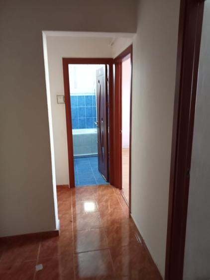 Apartament decomandat Piata Centrala - 1