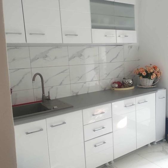 De închiriat apartament Micro3 - 1