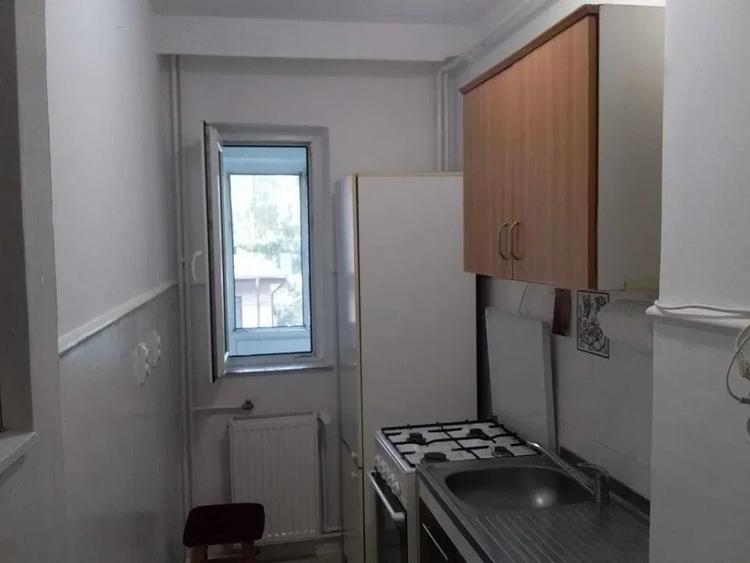 Garsoniera, etajul 2/4, zona Tatarasi - 3