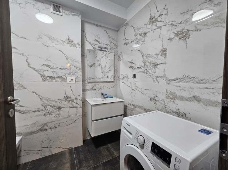 Apartament nou, 2 camere, plus loc de parcare, zona Soarelui, comision 0% - 10