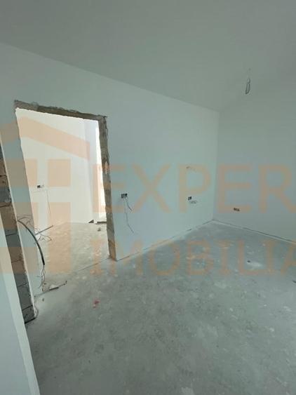 DUPLEX P+1, situat in zona DACIA - 6