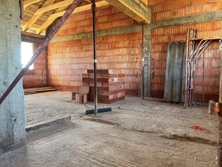 Duplex, 4 camere, 312mp teren, 95mp utili -  Sacalaz - 10