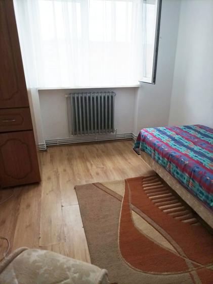 Inchiriez apartament 2 camere - 4