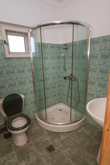 Oportunitate Exclusivă de Investiție în Câmpina Muscel Vila 12+ camere 750 mp - 24