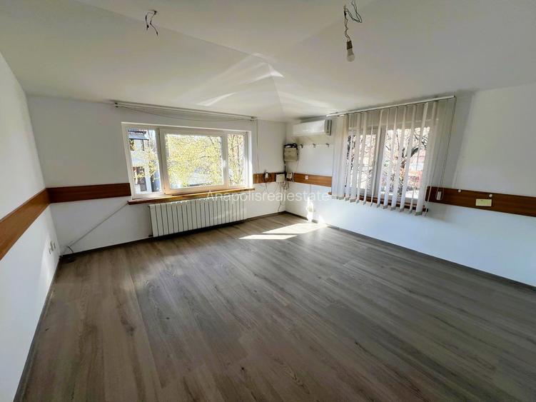 Casa cu potential fantastic amplasata excelent in zona Stefan cel Mare