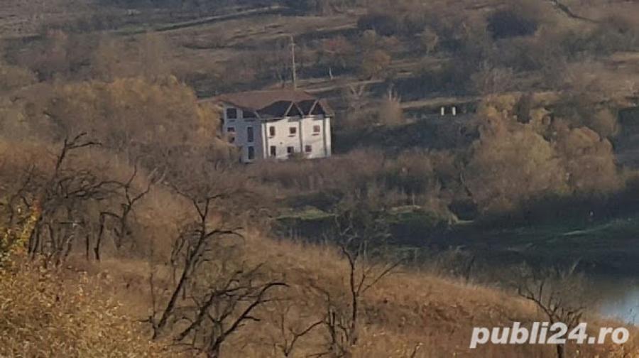 Casa de vacan?a (motel) pe Lacul Cinci?. - 9