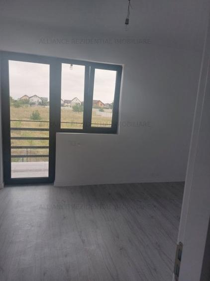 Casa,intr-un ansamblul modern,10 minute de mers pana in Bulevard. - 20