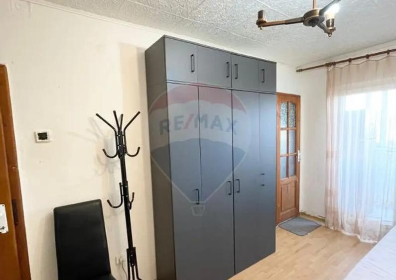 Apartament cu 1 camera de inchiriat in zona Micalaca - 2