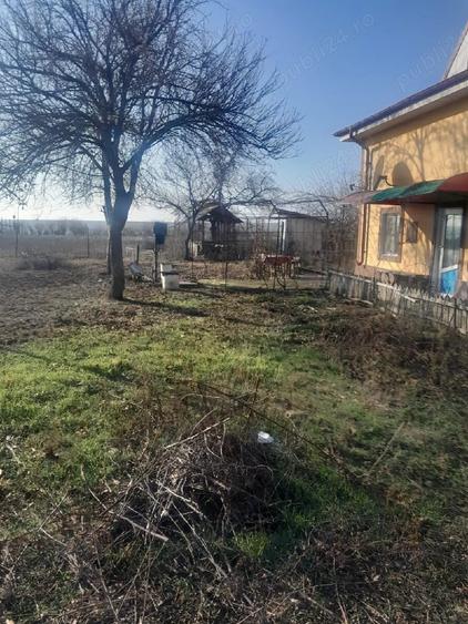 Vanzare casa si teren - 2