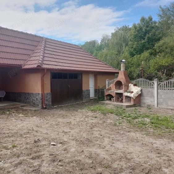 Vand casa ?i teren la poale de munte - 5