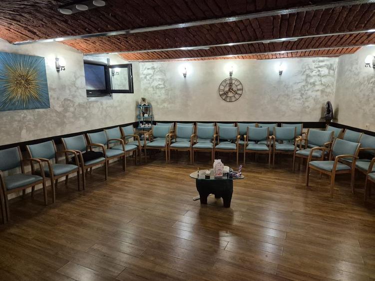 Str Lunga, zona Mielul Alb, spatiu comercial de 82mp tip crama, 129900 euro - 2