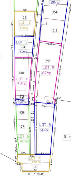 Casa demolabila cu teren in curte comuna. - 2