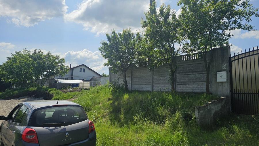 Vand teren In Comuna petrechioaia , sat surlari - 5